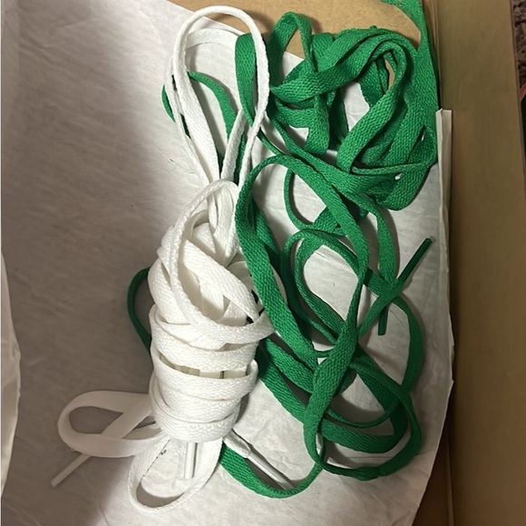 Jordan 1 retro high lucky green - Picture 3 of 10